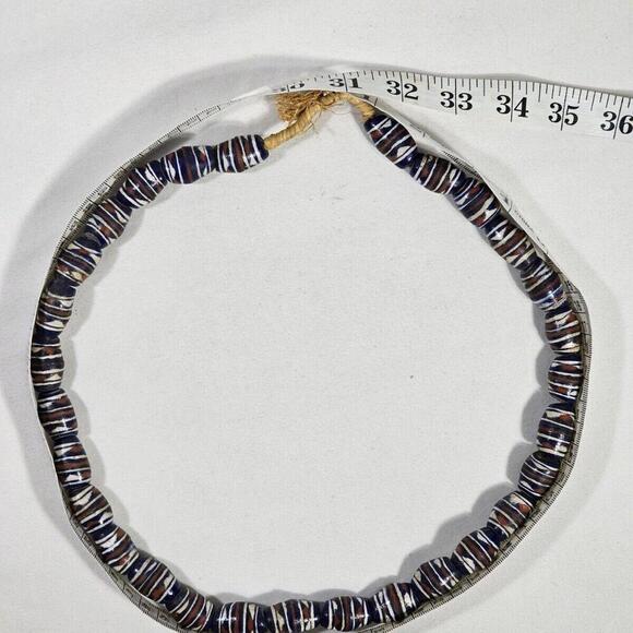Vintage Venetian Fancy Glass African Trade Chevron Beads String Of 29 - Picture 7 of 7